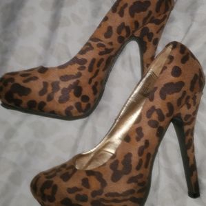 Leopard heels
